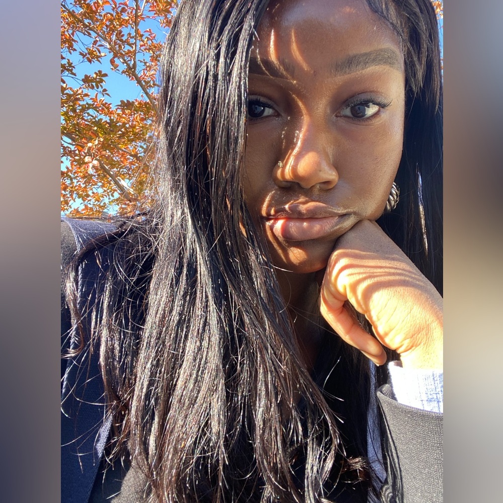 Meet your Posher, Alexus
